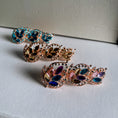 Load image into Gallery viewer, Crystal Flower Hair Clip