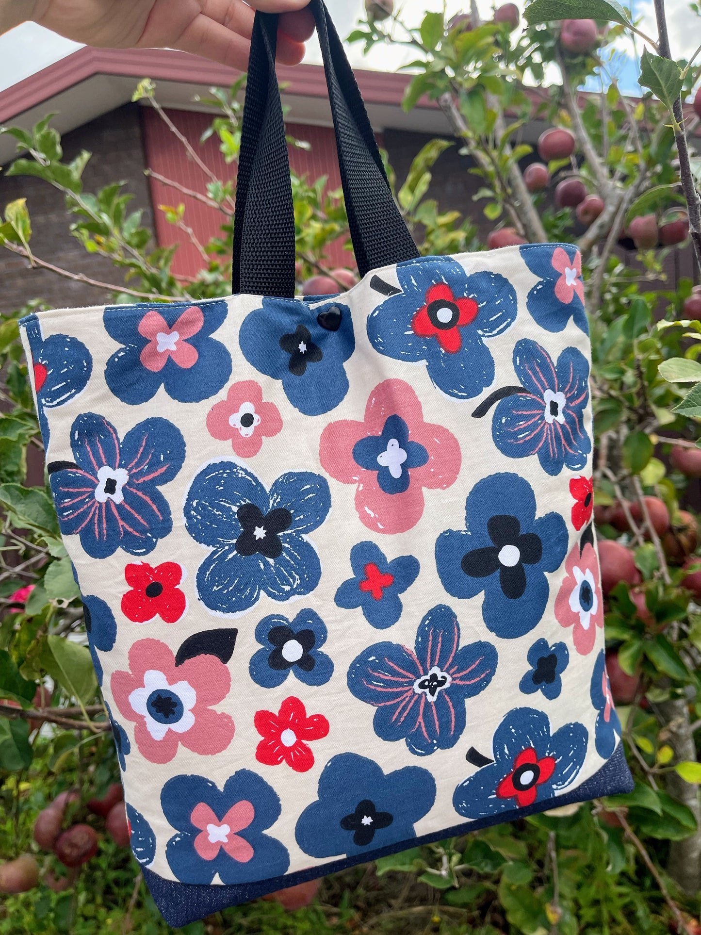 Flower Pop Medium Tote (buy 2 get 25% off)