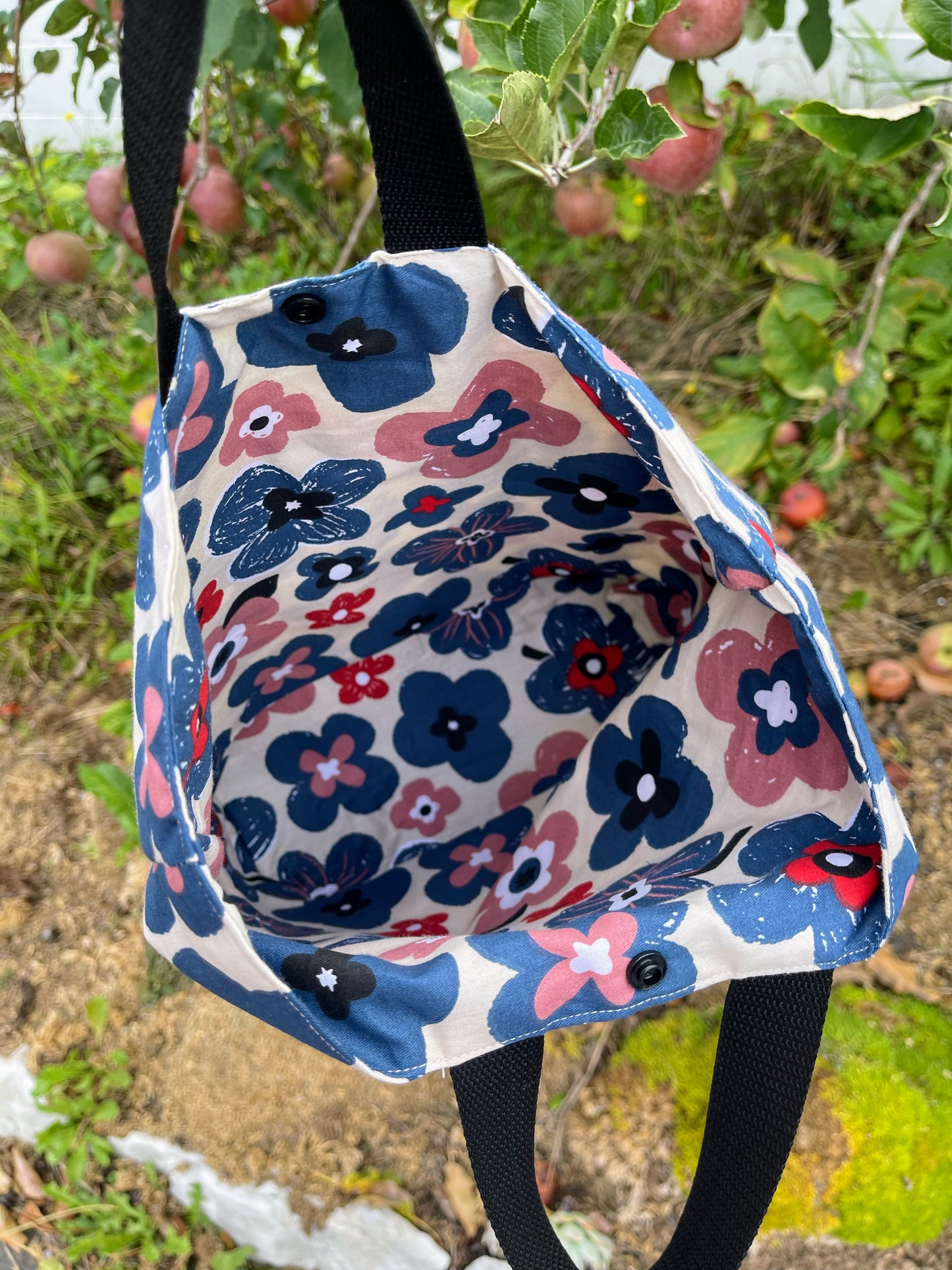 Flower Pop Medium Tote (buy 2 get 25% off)