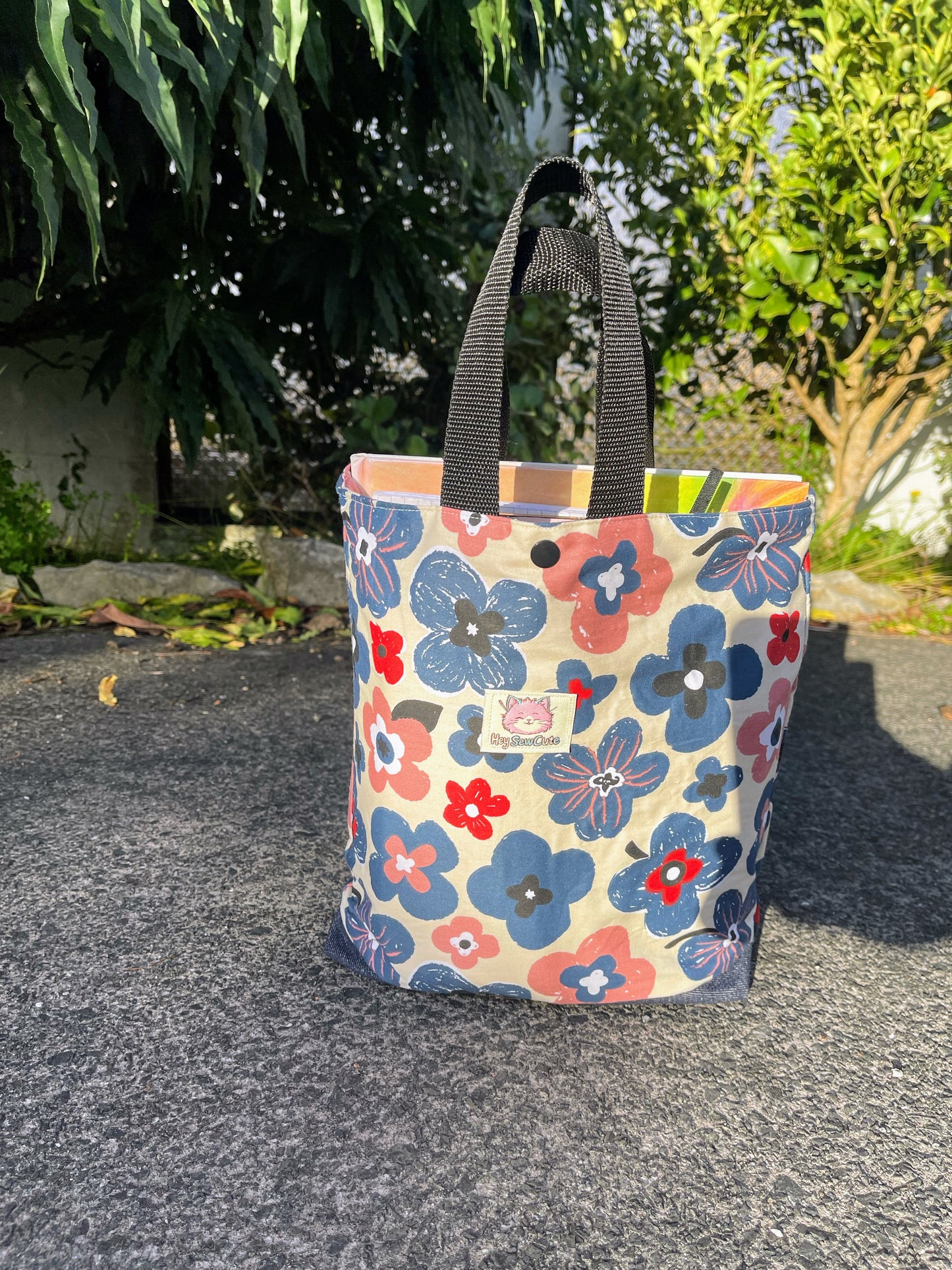 Flower Pop Medium Tote (buy 2 get 25% off)