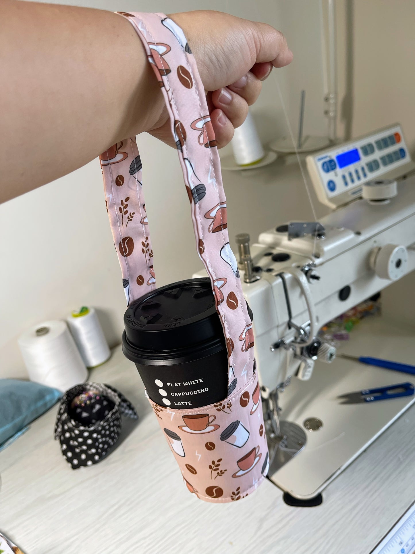 ☕ Tumbler Carrier – Coffee Pattern Edition (Buy 3 get $9 each)