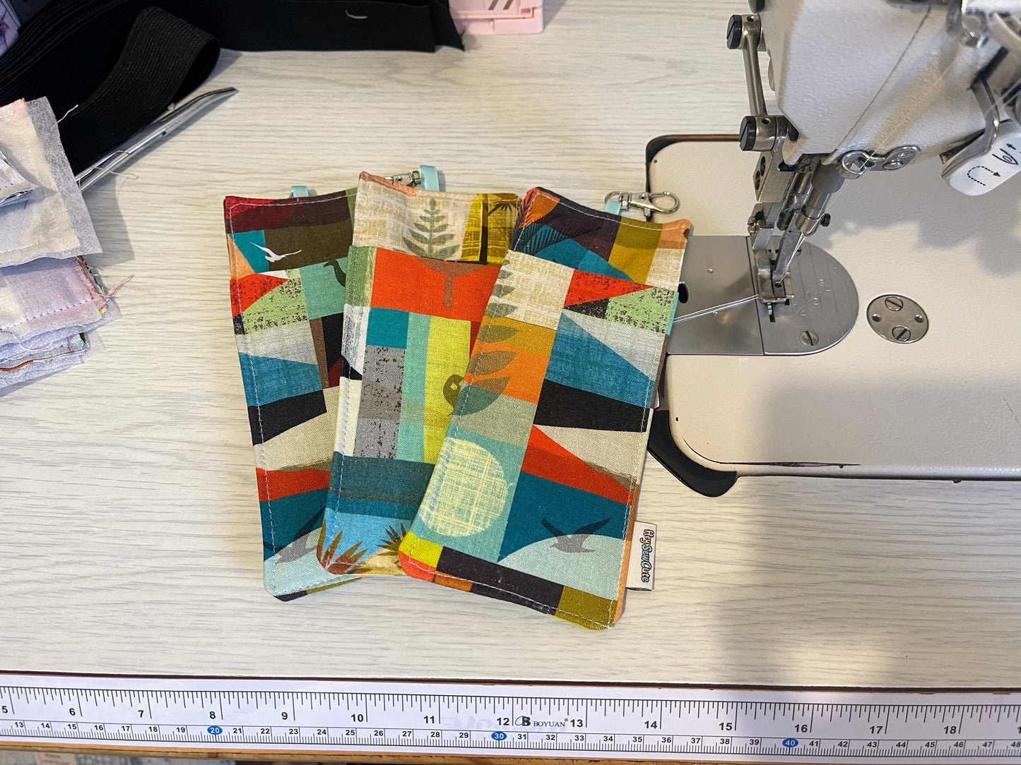 HeySewCute 🐝 Busy Bee Clip Pouch with Lanyard (Kiwiana 100% cotton, handmade in NZ)
