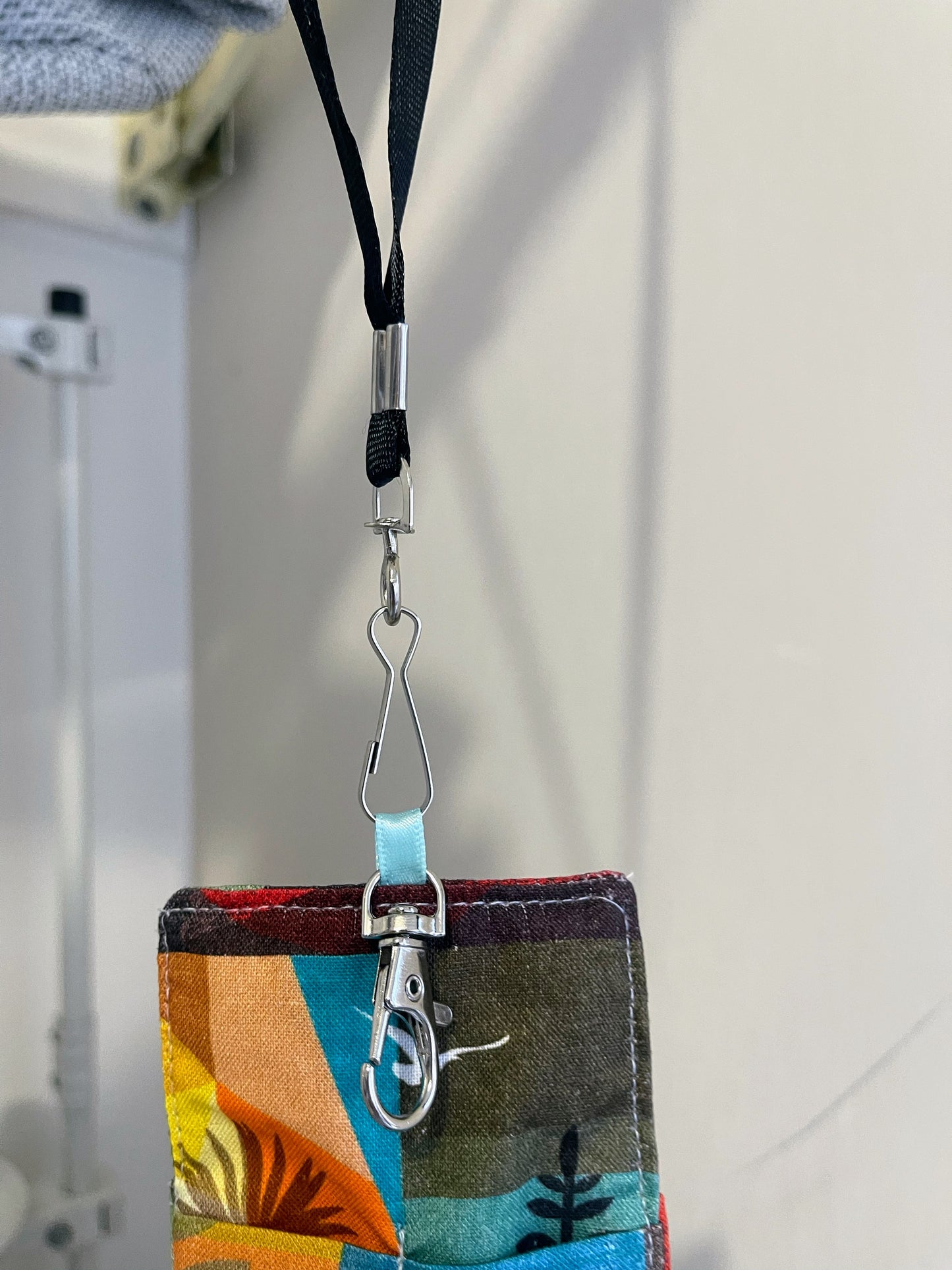 HeySewCute 🐝 Busy Bee Clip Pouch with Lanyard (Kiwiana 100% cotton, handmade in NZ)