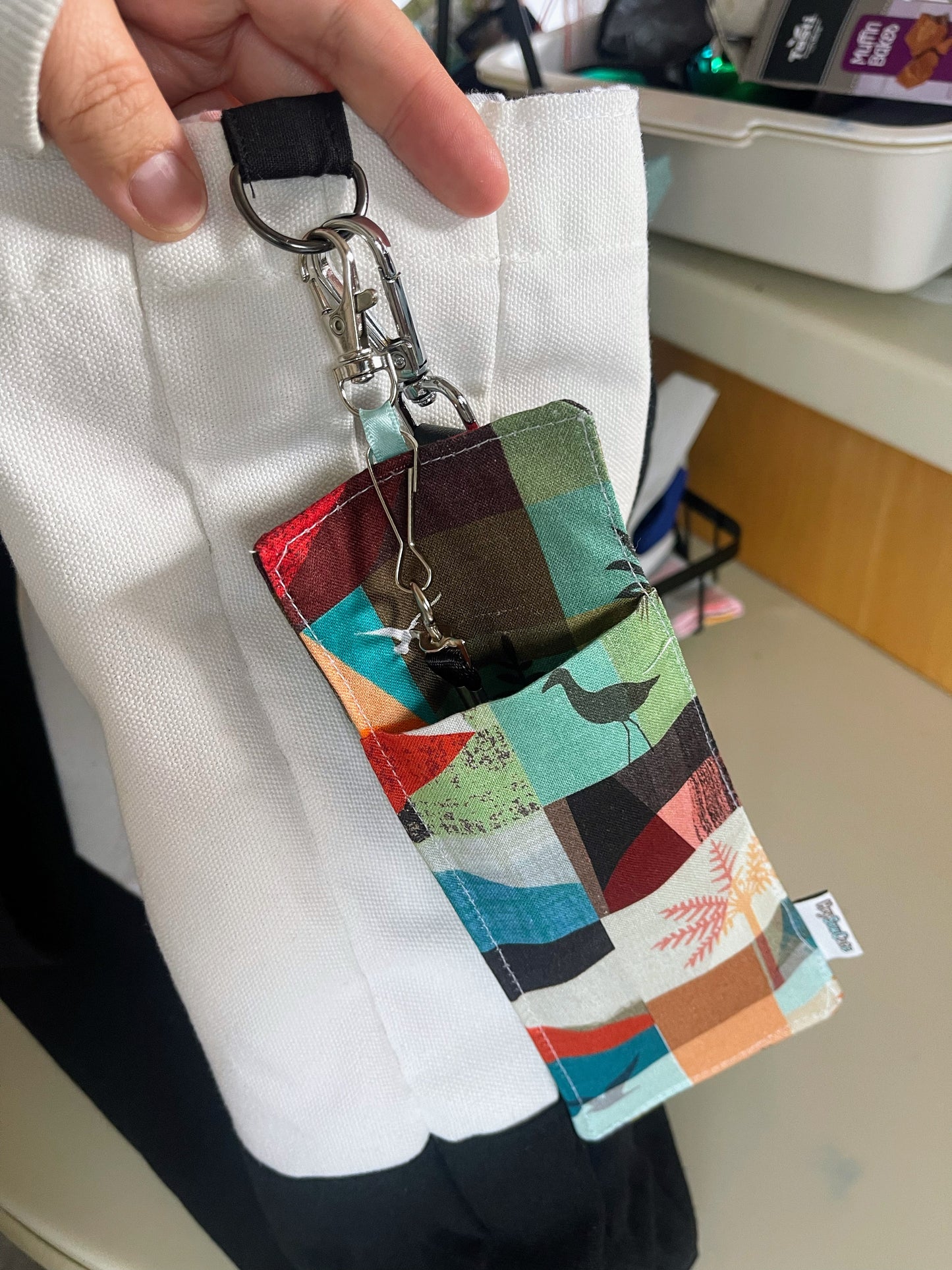 HeySewCute 🐝 Busy Bee Clip Pouch with Lanyard (Kiwiana 100% cotton, handmade in NZ)