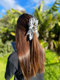 Load image into Gallery viewer, 🎀 StayBloom Hair Clip – Handpicked for Comfort & Hold