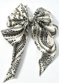 Load image into Gallery viewer, Pearl Charm Bow Hair Clip