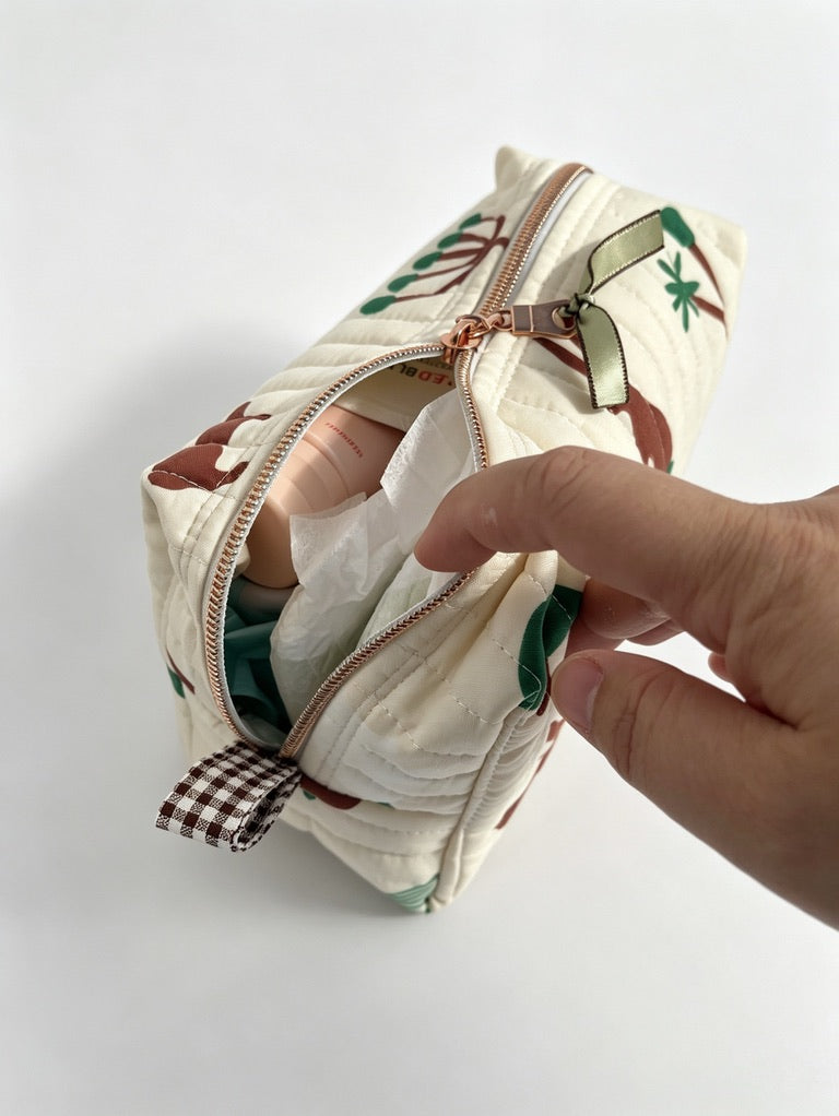 XL Carry-All Bag - Bunny Garden