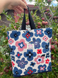 Load image into Gallery viewer, 🌸 Flower Pop Medium Tote
