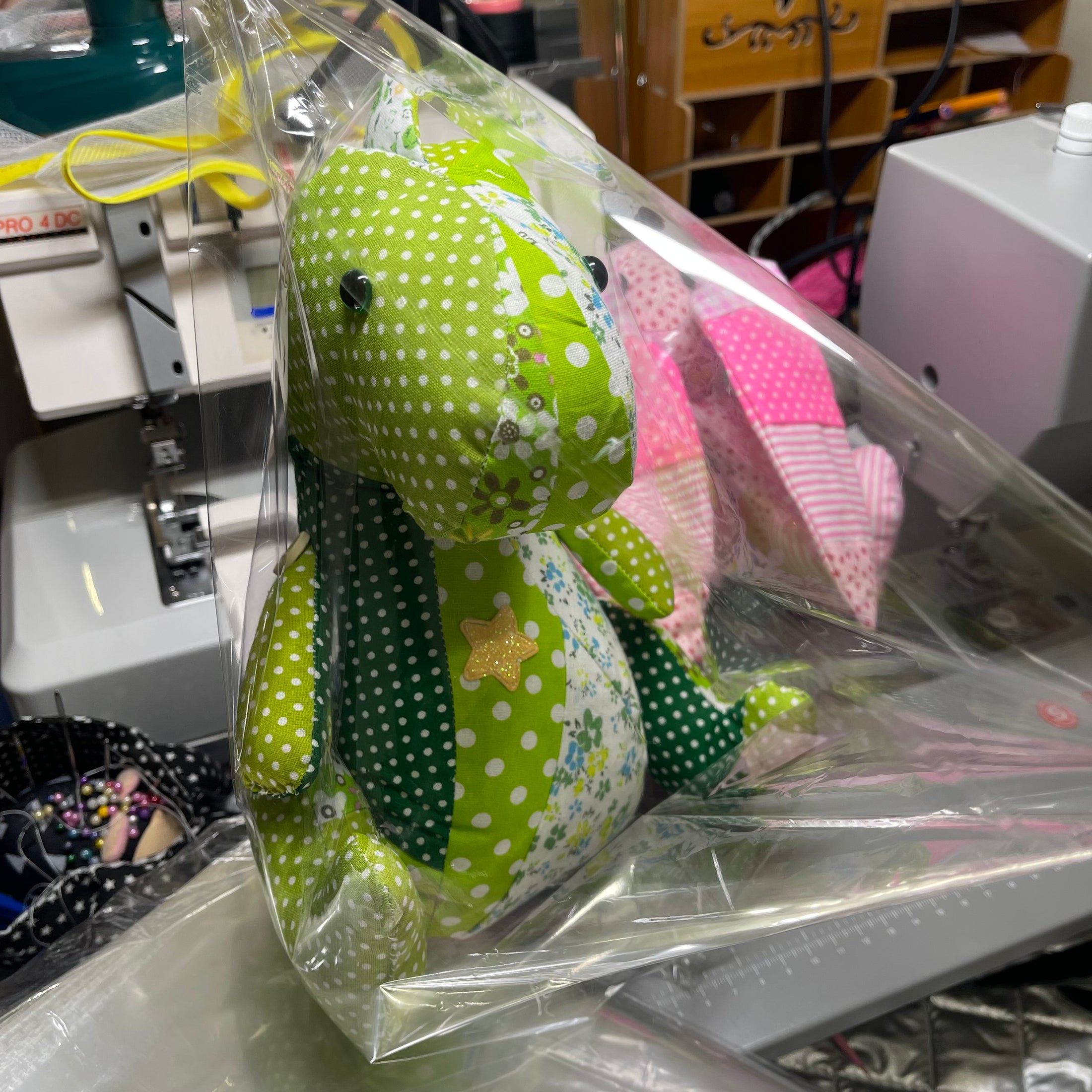 🦖 Green Hugosaur – Dino Plush (50% off)