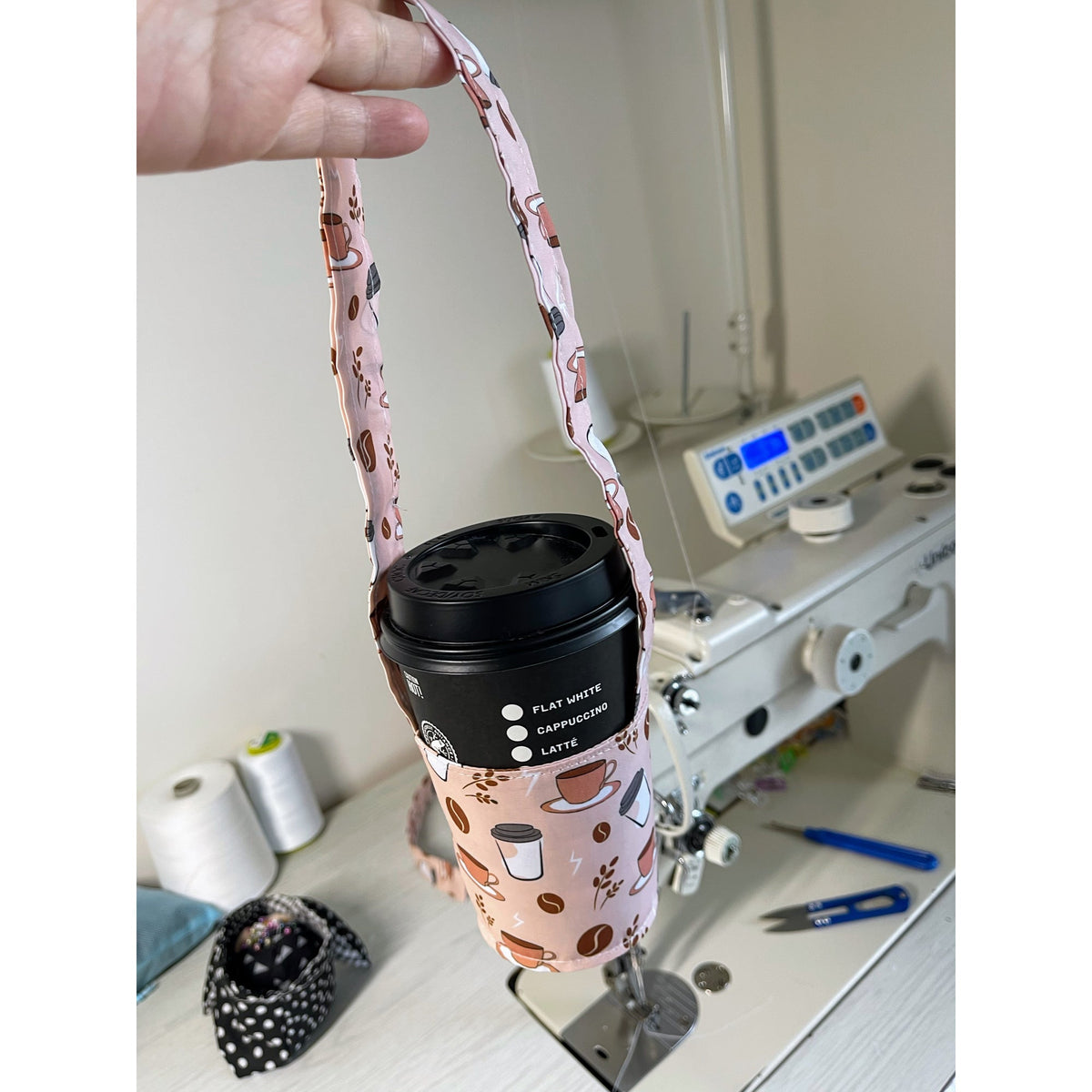 ☕ Tumbler Carrier – Coffee Pattern Edition