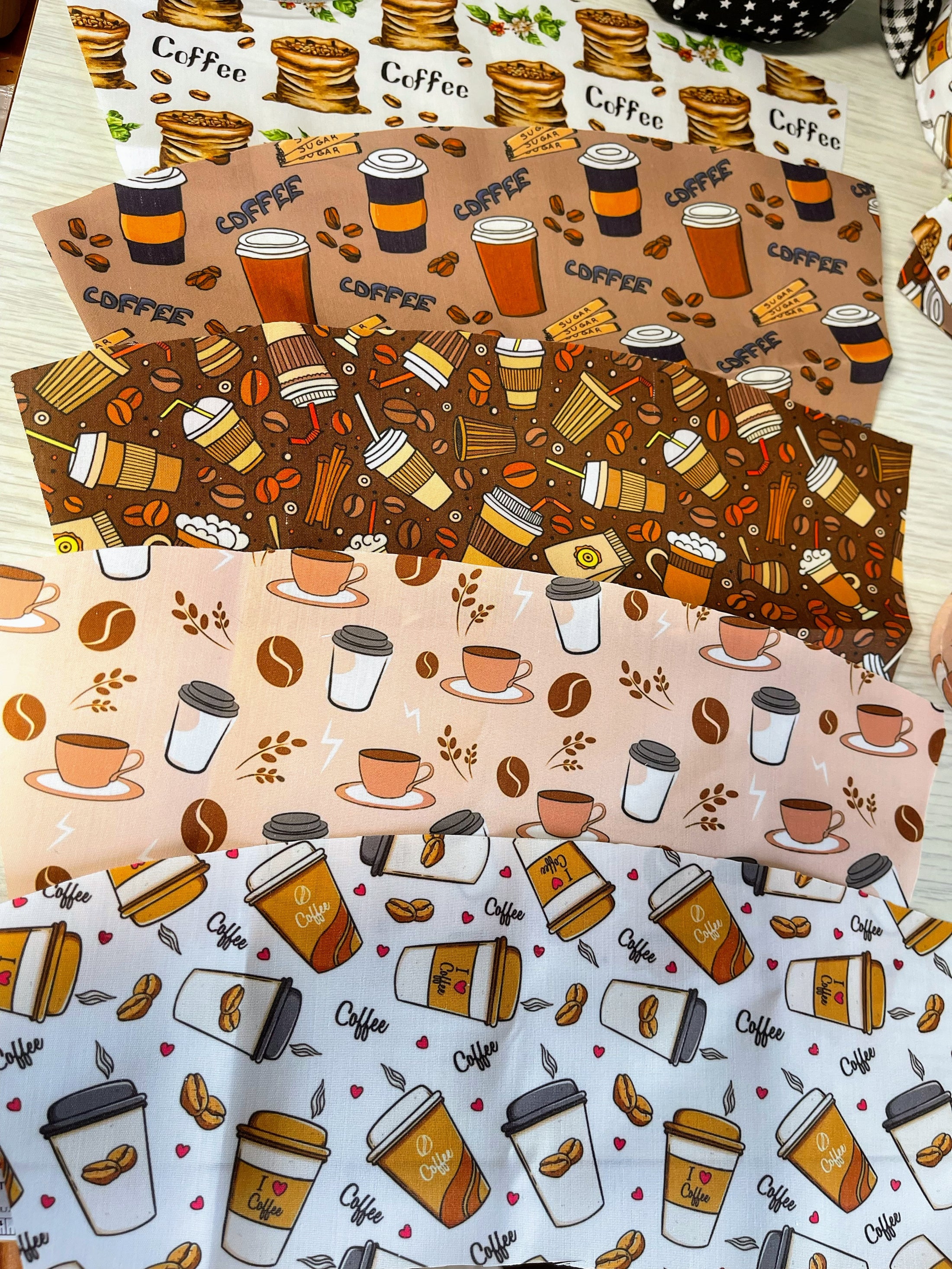☕ Tumbler Carrier – Coffee Pattern Edition