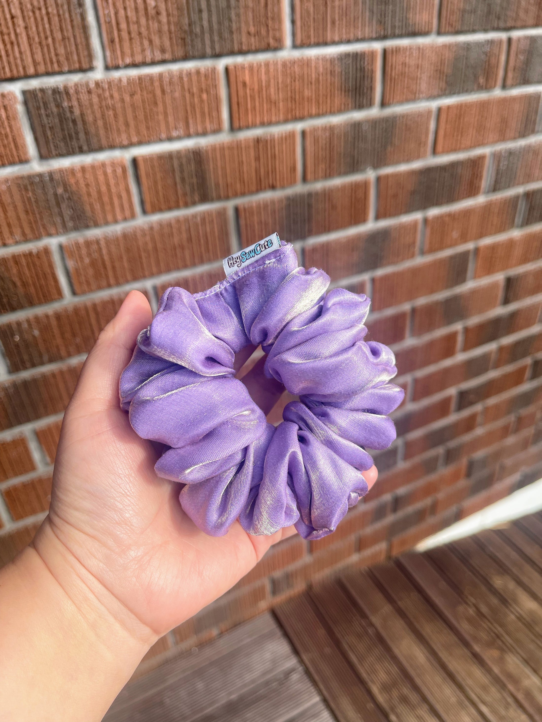 💜 Shimmer Lavender Large Scrunchie