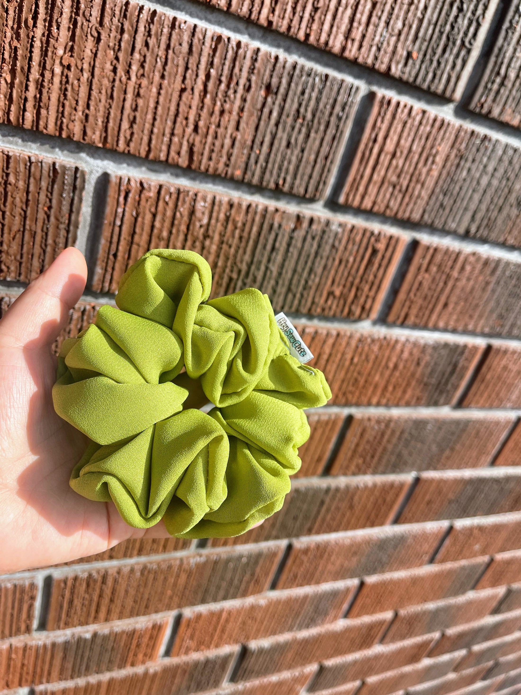 💚 Lime Zing Scrunchie