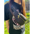 Load image into Gallery viewer, Quilted Crossbody Belt Bag

