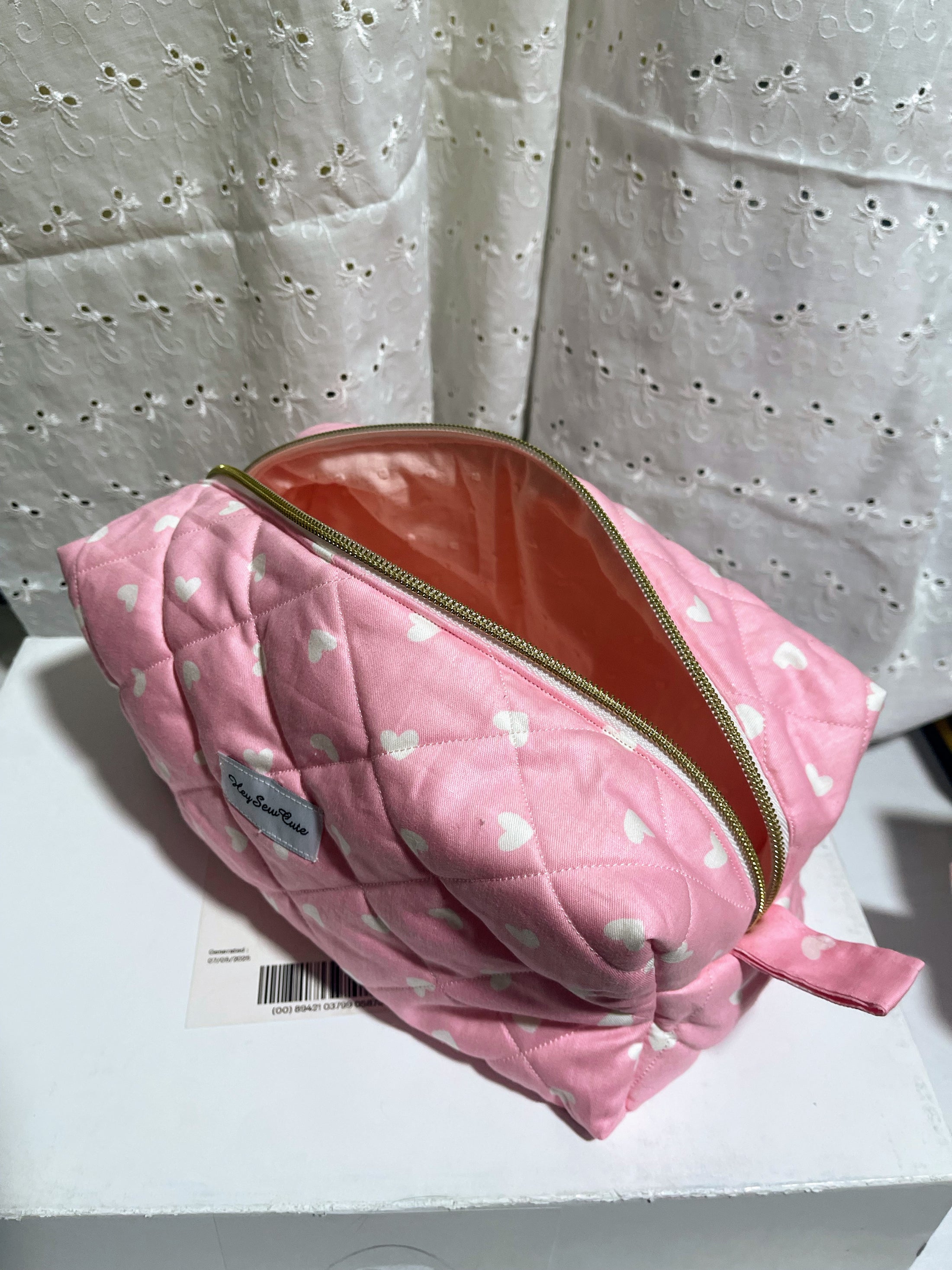 Quilted Makeup Bag – Sweetheart Edition XL size