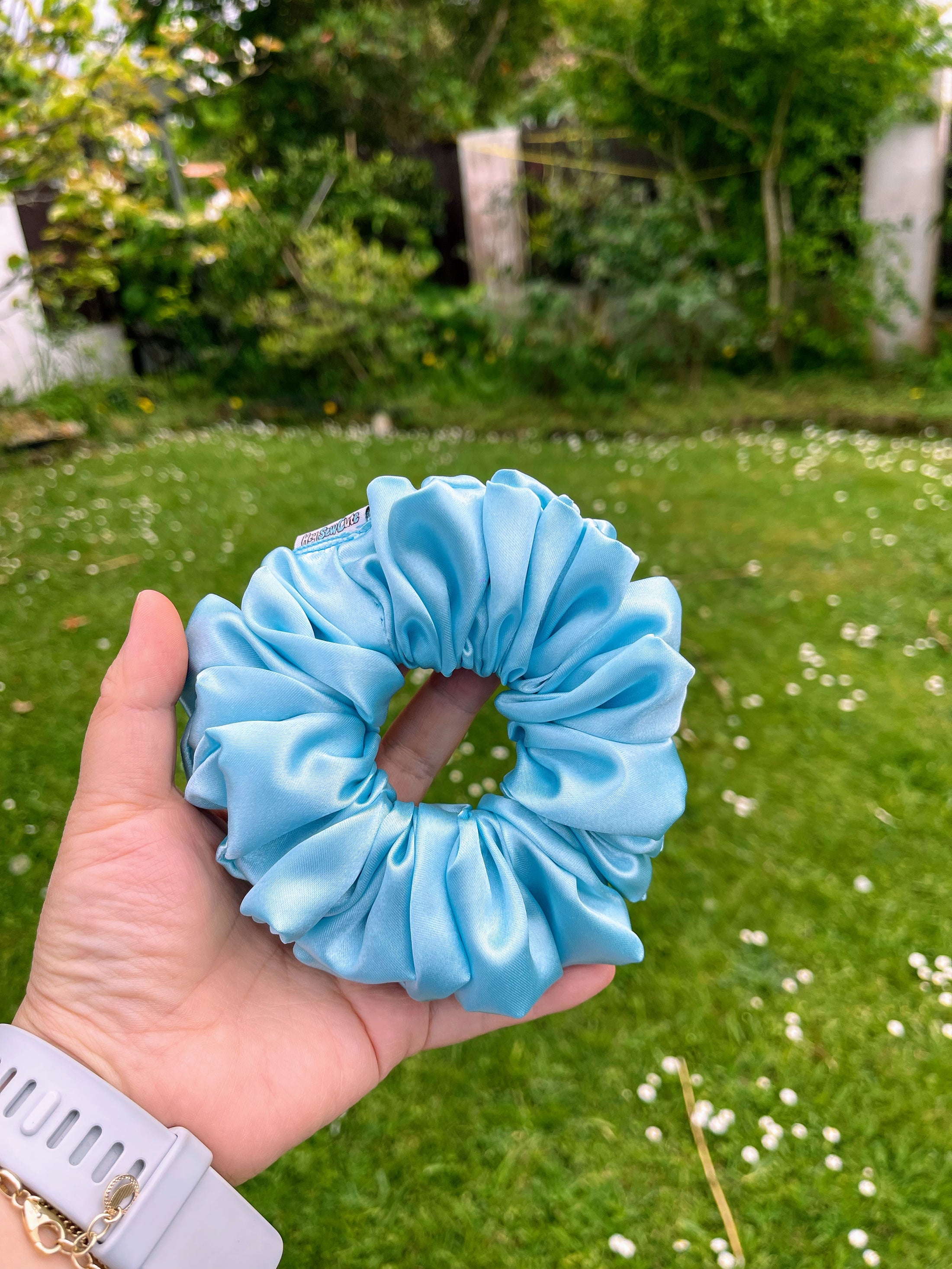 Heavenly Scrunchie Gift – Large Luxe Hair Tie