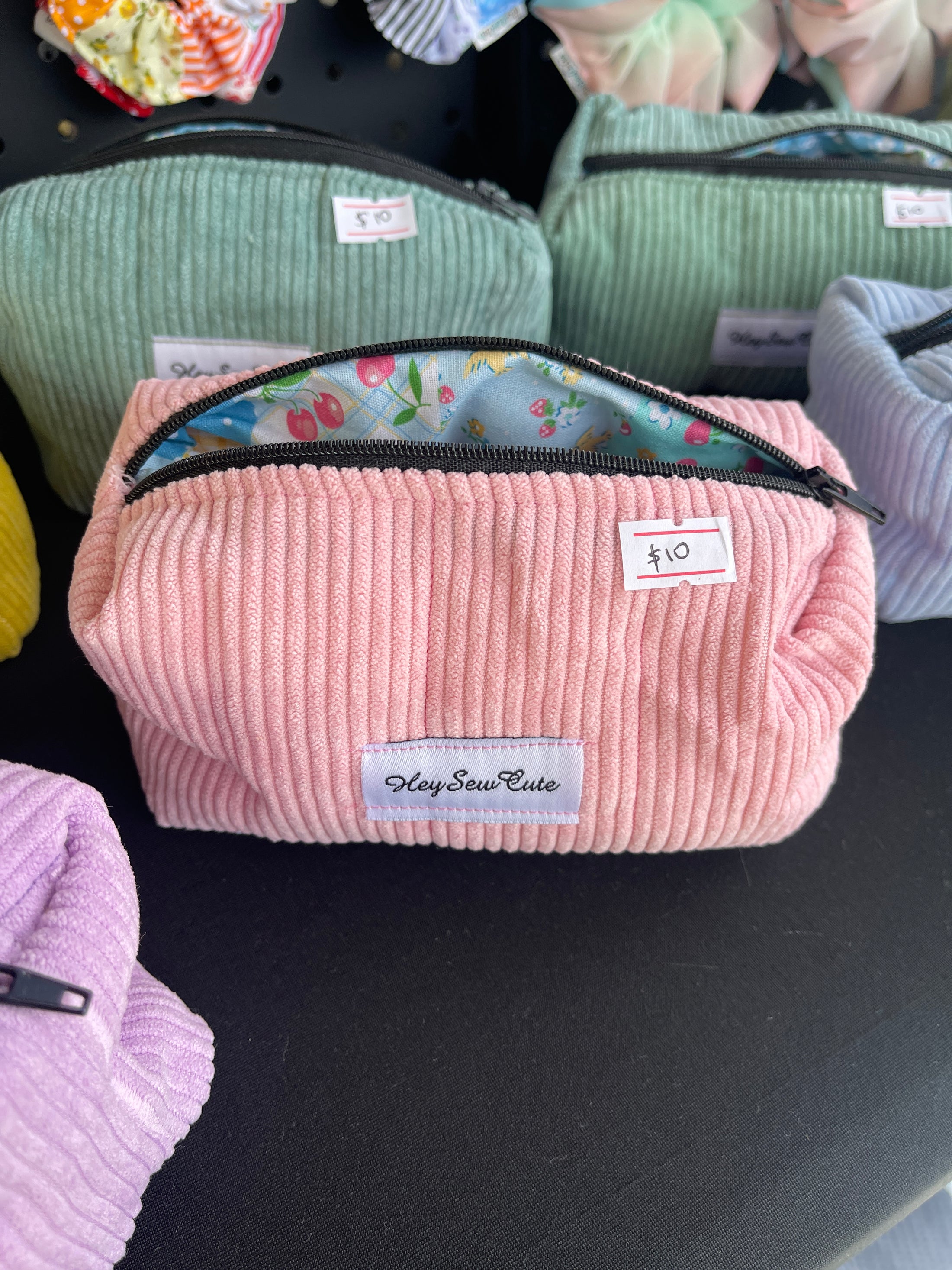 Medium Quilted Pouch – Soft & Puffy Corduroy