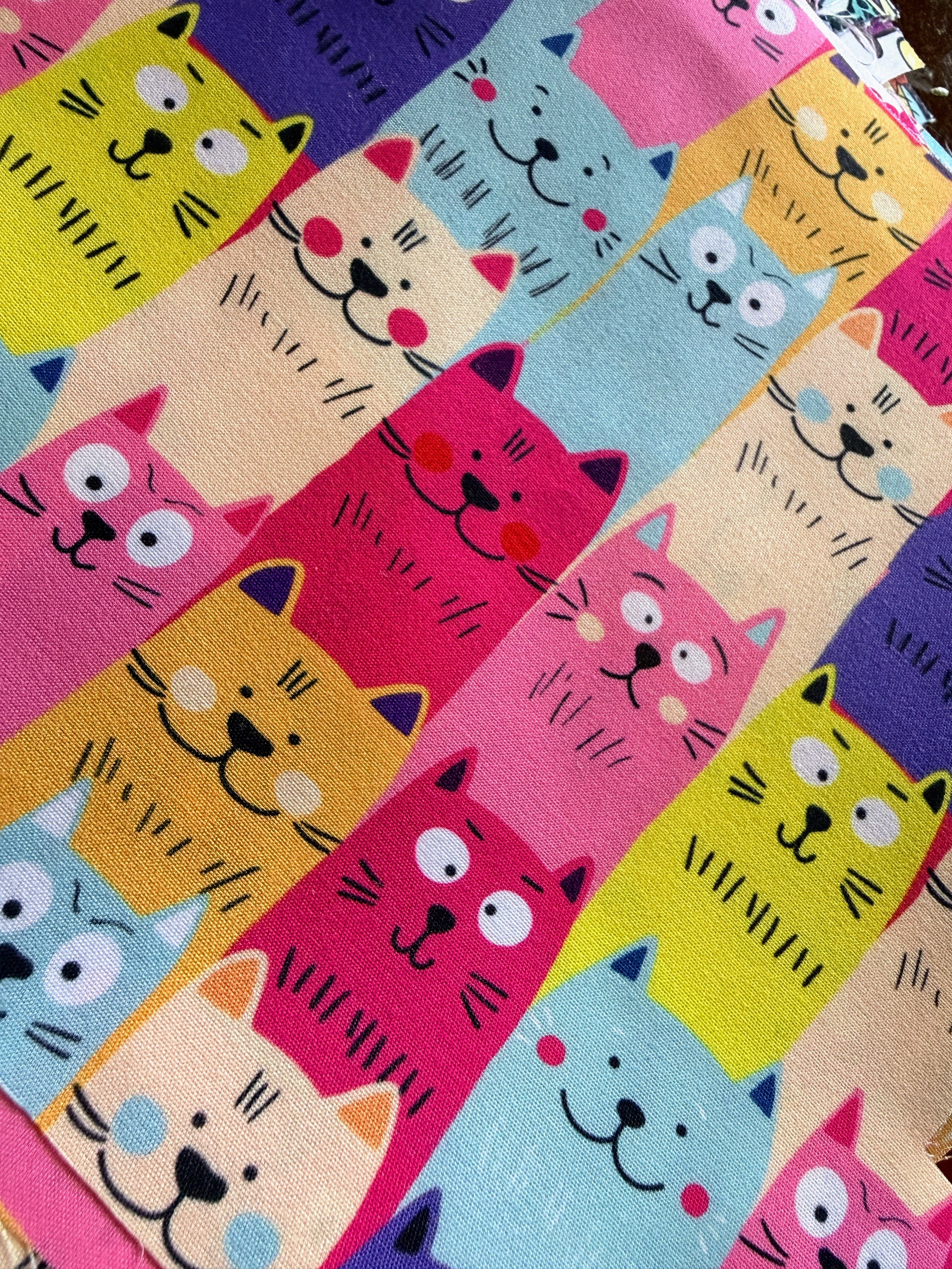 Handmade Dome Pencil Case – Wide-Opening Fabric Stationery Pouch