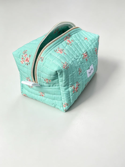 Mint Blossom Matching quilted bag set