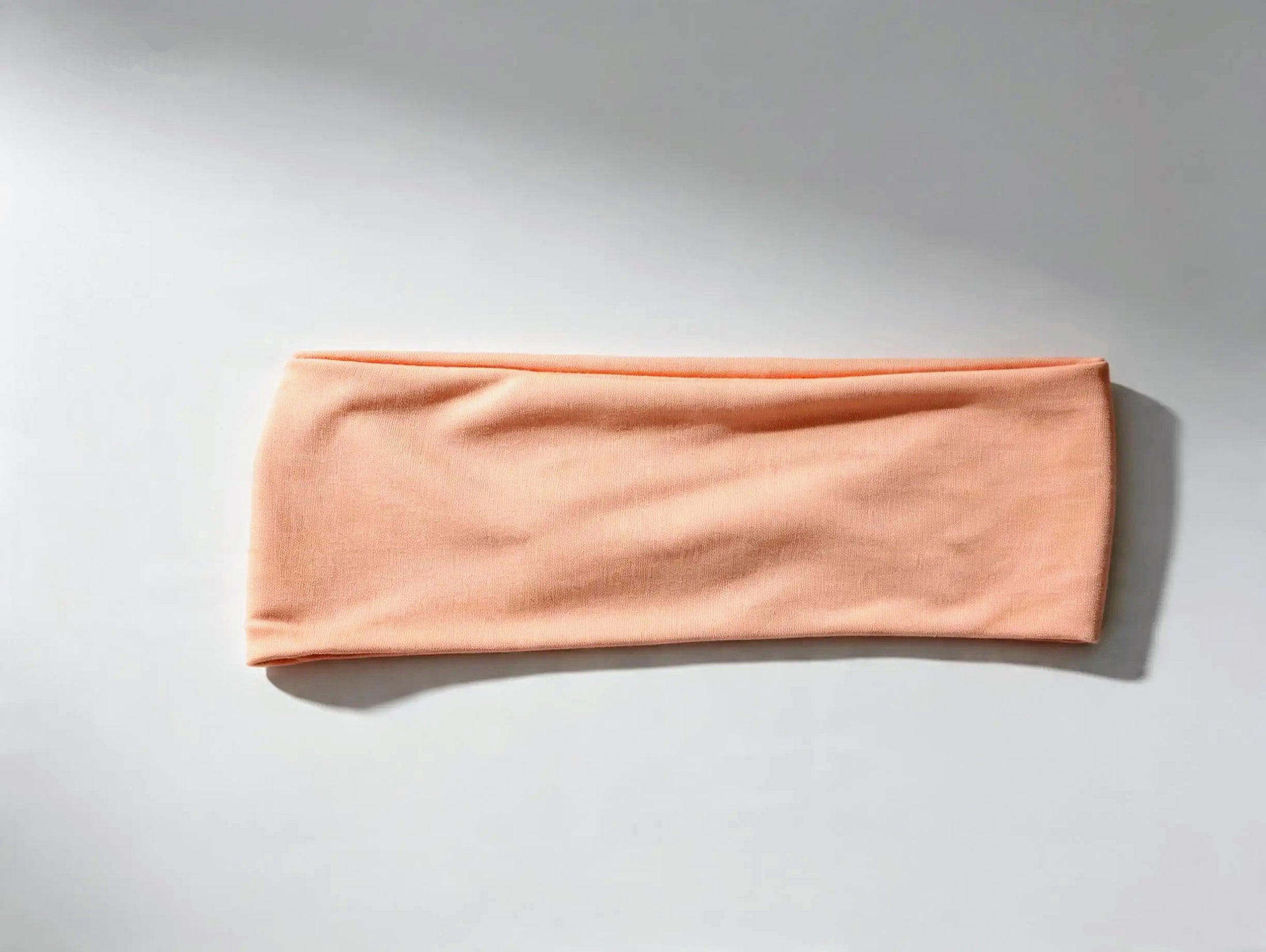 An elastic headband