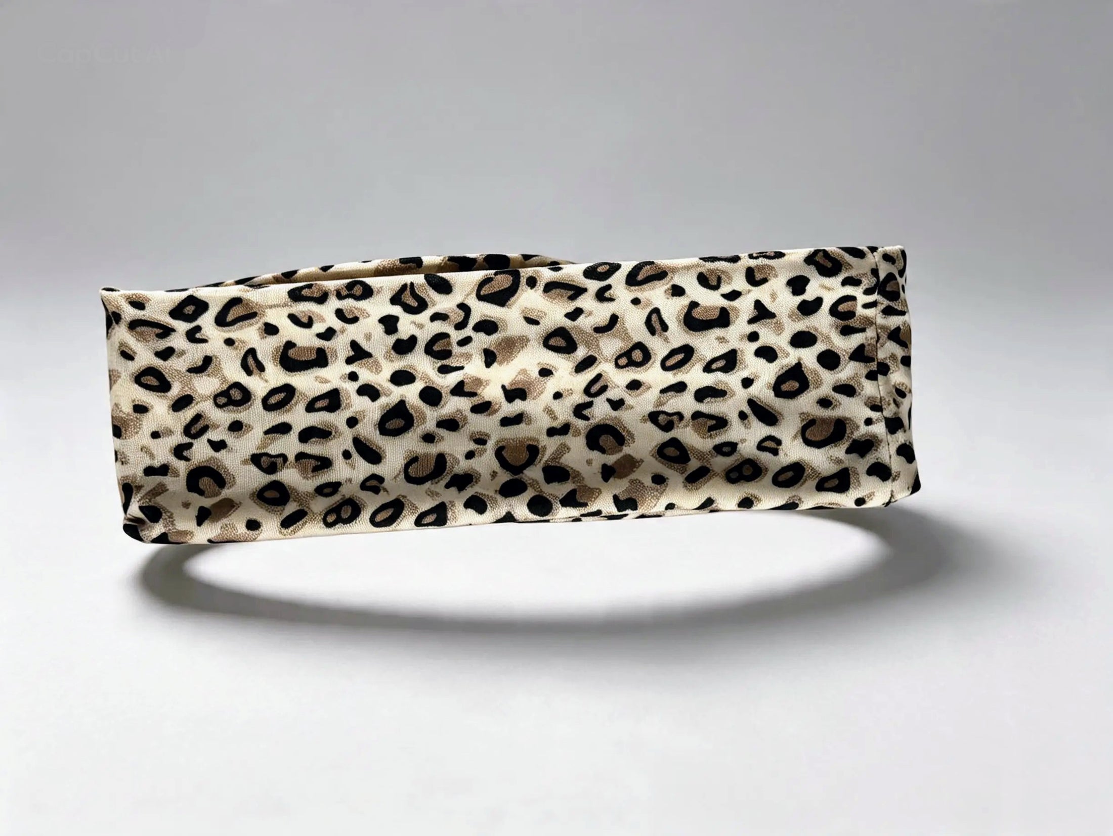An elastic headband