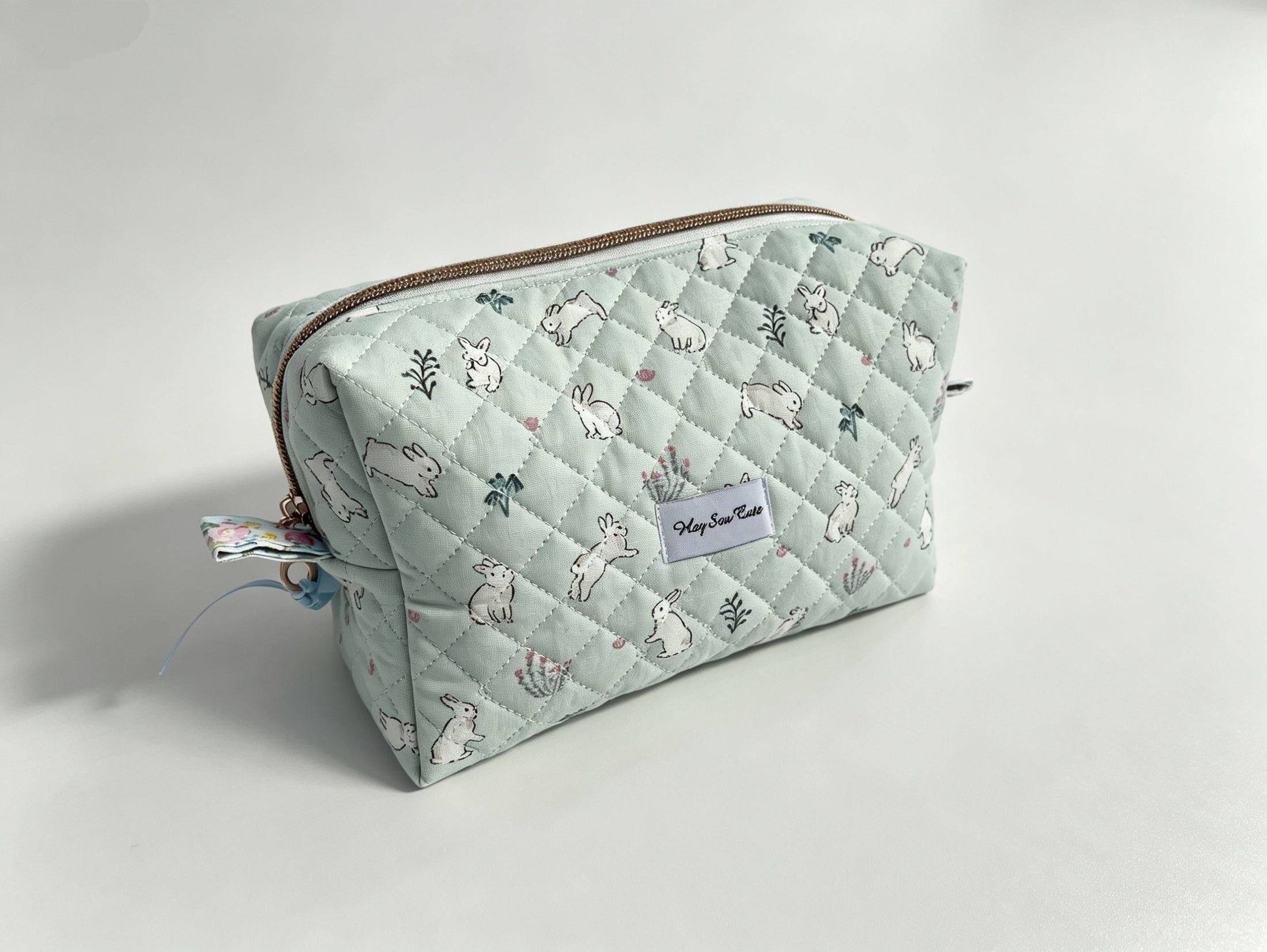 XL Carry-All Bag – Mint Bunny Berry