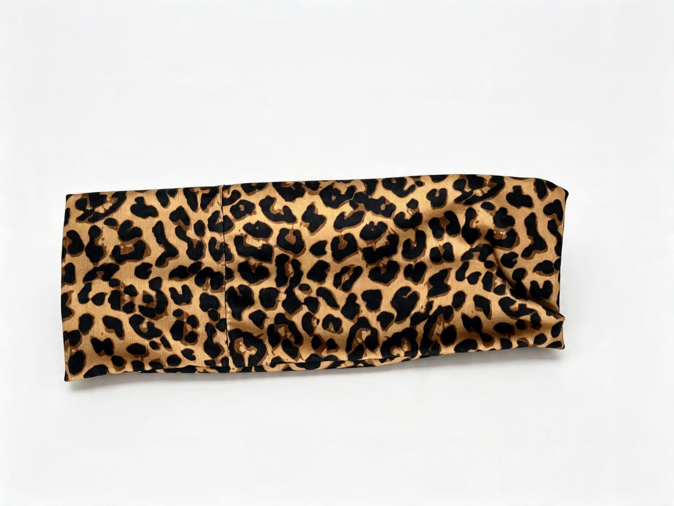 An elastic headband