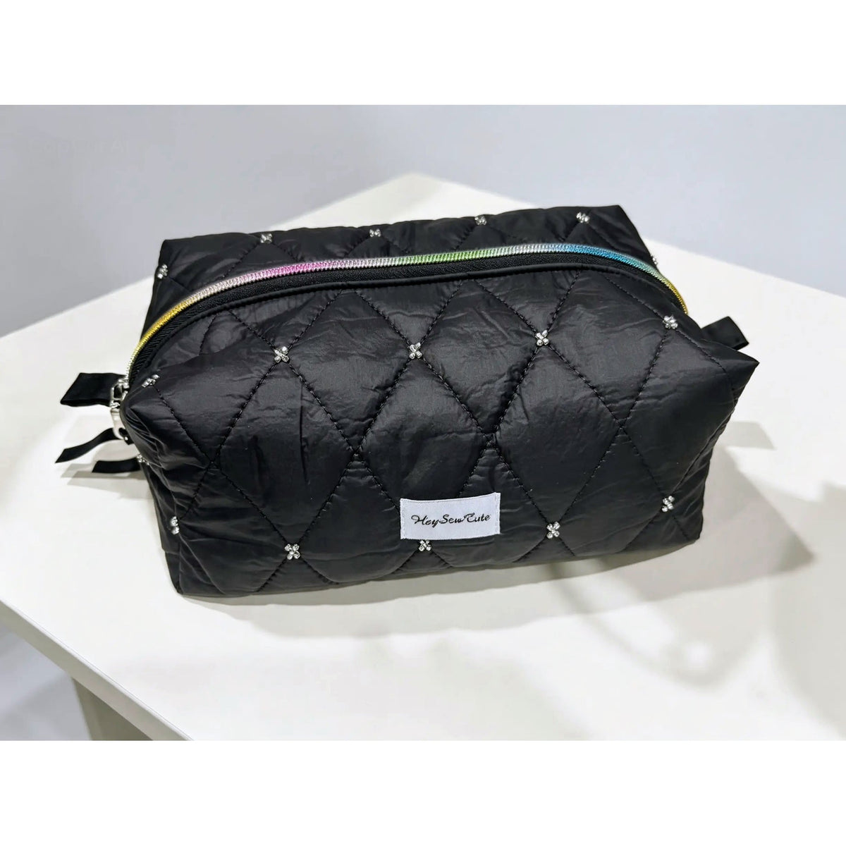Black Swan Quilted Puffer Makeup Bag – Rainbow Zip