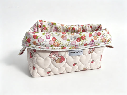 XL Carry-All Bag – Strawberry Heart