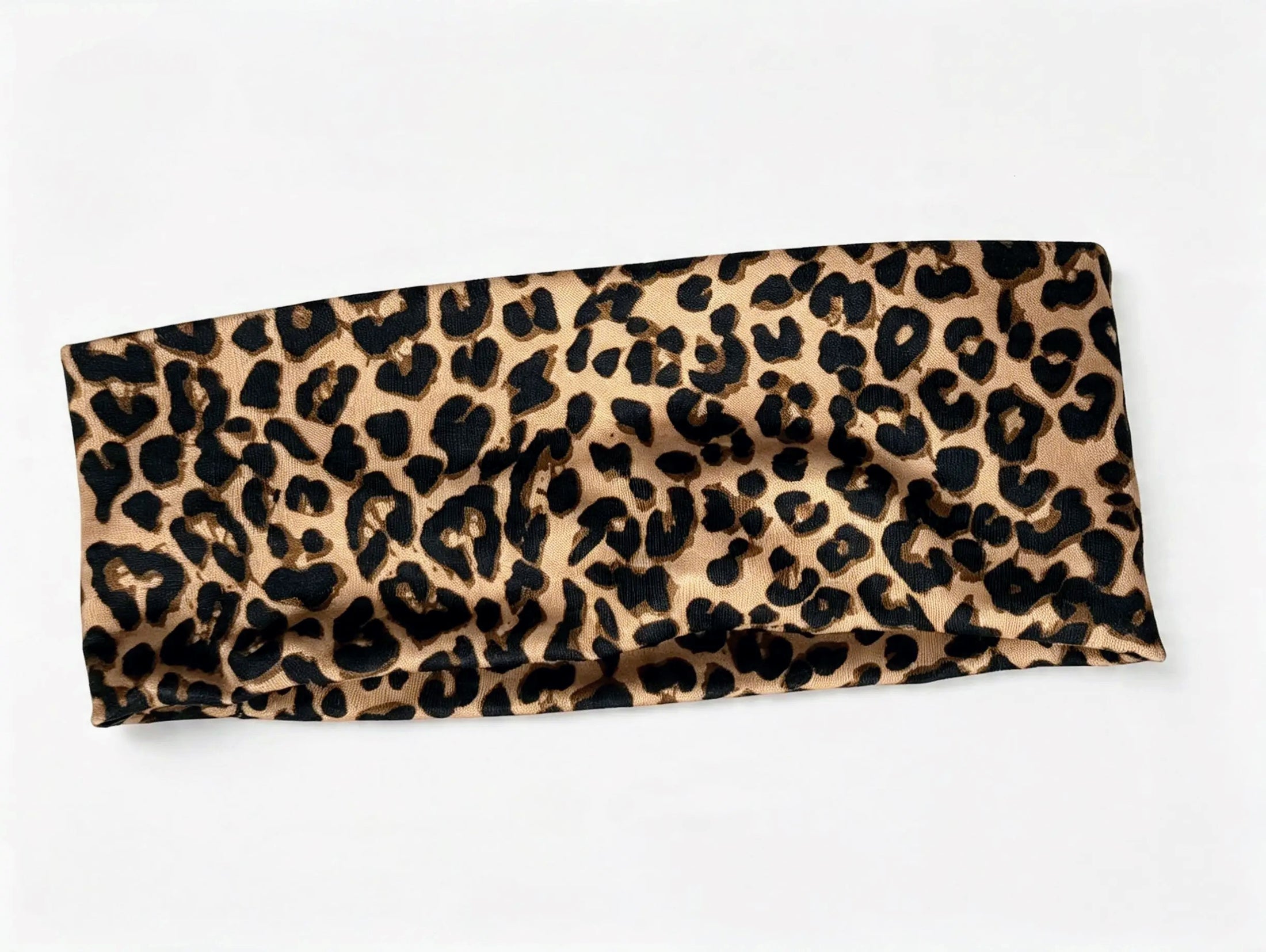 An elastic headband