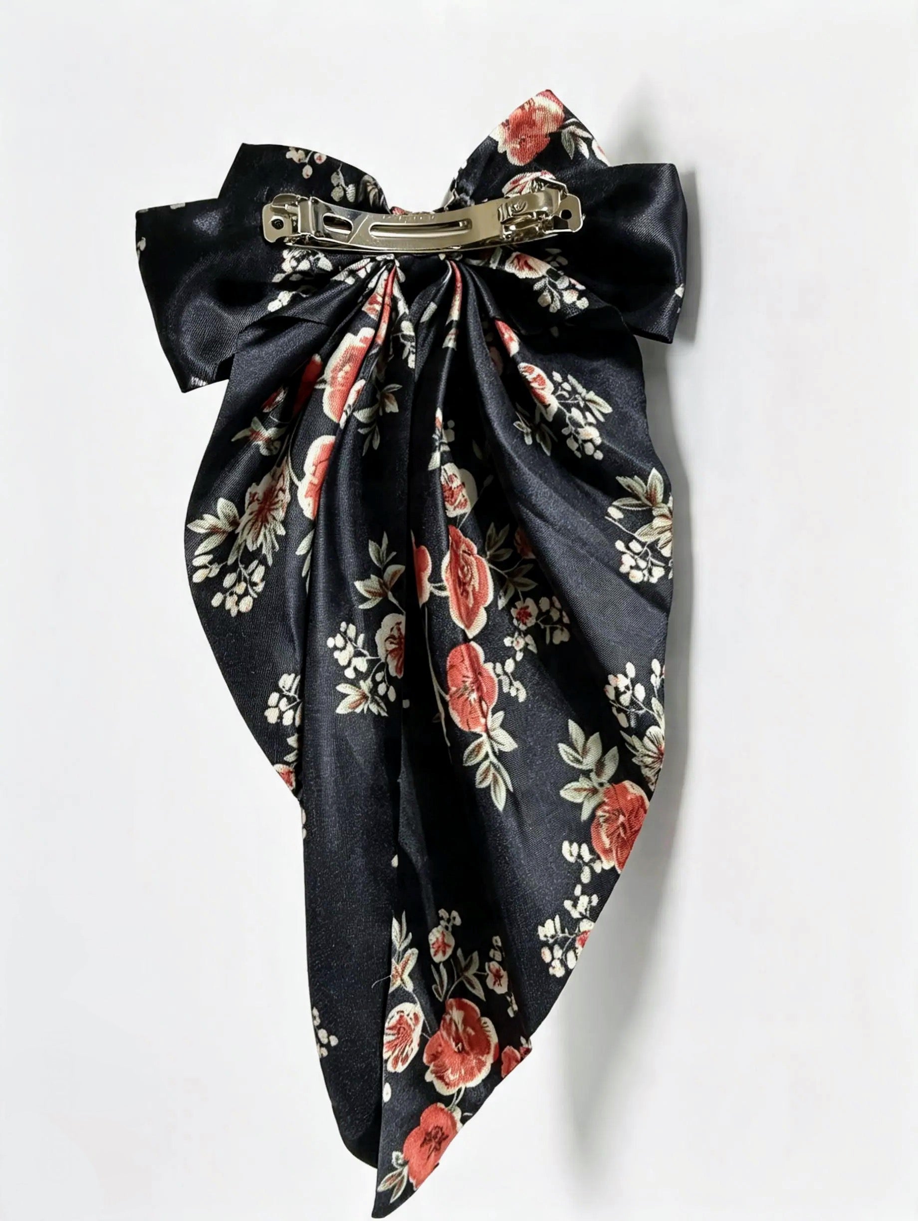 Oversized Bow Hair Clip – Final Pieces