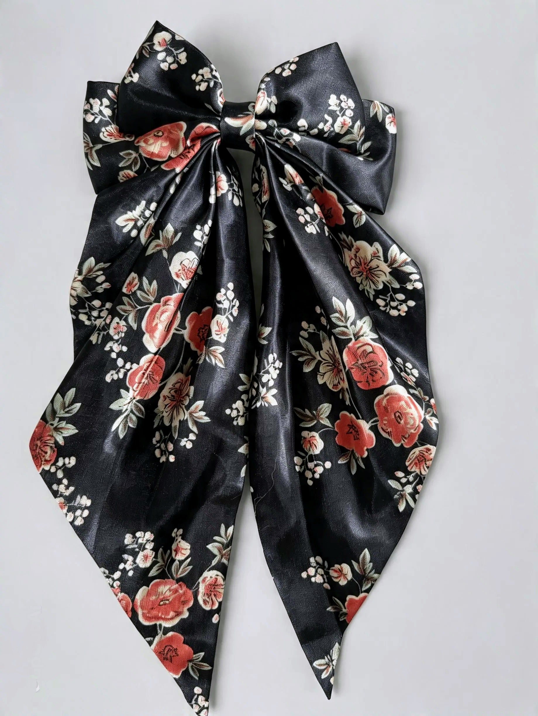 Oversized Bow Hair Clip – Final Pieces