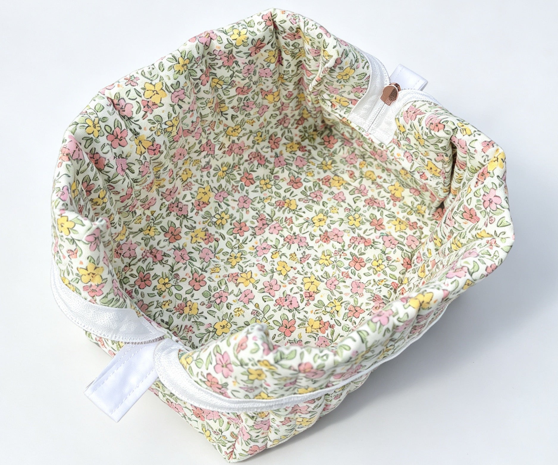 XL Carry-All Bag – Spring Meadow